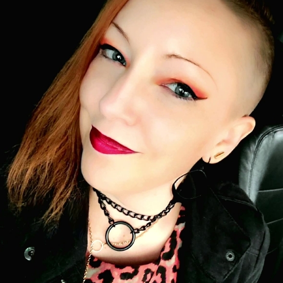 Meet your Posher, Krista Marie 🤖 - Picture 3 of 16